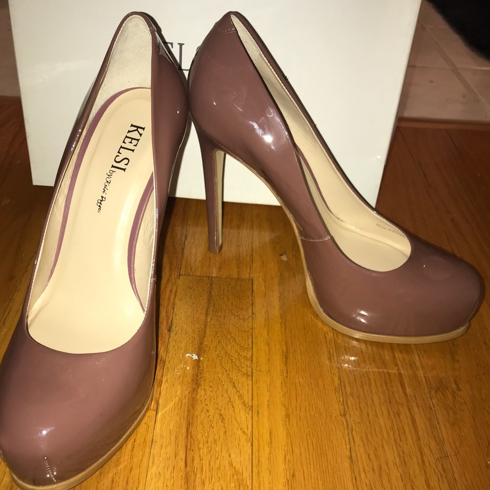 Kelsi Dagger BLUSH platform pumps